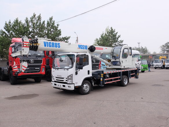 2026 Isuzu Автокран, белый, 10058280 рублей - вид 2