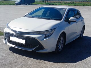 2020 Toyota Corolla Sport XII (E210), белый, 1390000 рублей, вид 1
