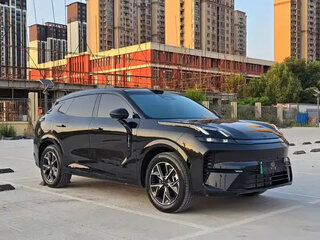 2026 Lynk & Co 08 EM-P 28.3 kWh I Рестайлинг, чёрный, 4462222 рублей, вид 1