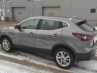 2020 Nissan Qashqai II Рестайлинг, серый, 2400000 рублей, вид 5