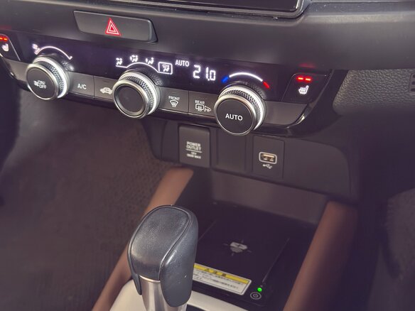 2020 Honda Fit Crosstar IV, белый, 1950000 рублей - вид 24