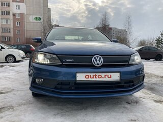 2016 Volkswagen Jetta VI Рестайлинг, голубой, 1700000 рублей, вид 3
