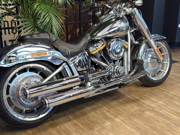 2025 Harley-Davidson Fat Boy, белый, 6000000 рублей - вид 5