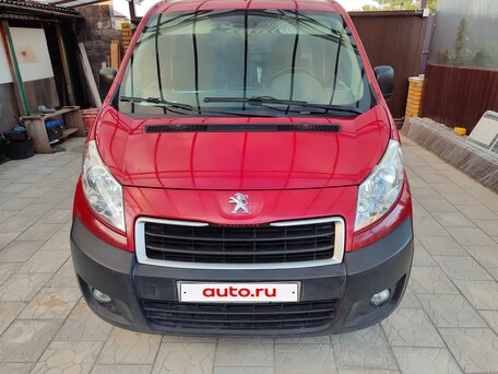 2013 Peugeot Expert, красный, 1100000 рублей, вид 4