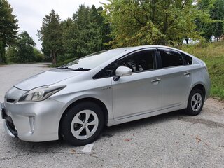 2012 Toyota Prius III Рестайлинг (XW30), серый, 1300000 рублей, вид 4
