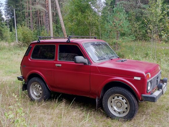 2011 Lada (ВАЗ) 2121 (4x4) I Рестайлинг, красный - вид 4