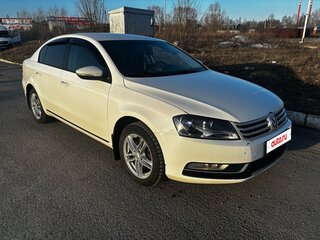 2011 Volkswagen Passat B7, белый, 900000 рублей, вид 1