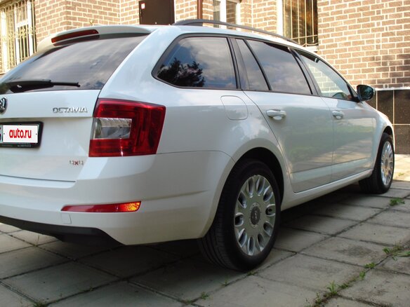 2013 Skoda Octavia III (A7), белый, 1390000 рублей - вид 2