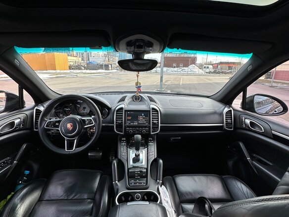 2010 Porsche Cayenne S Hybrid II (958), чёрный, 3000000 рублей - вид 5