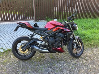 2024 Triumph Street Triple, красный, 1500000 рублей, вид 3