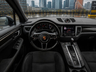 2018 Porsche Macan GTS I, серый, 5500000 рублей, вид 4