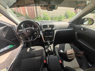 2016 Skoda Yeti I Рестайлинг, белый, 1110000 рублей, вид 5