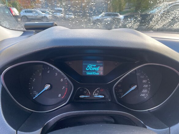 2014 Ford Focus III, красный, 750000 рублей - вид 11