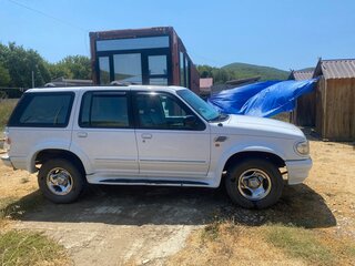1996 Ford Explorer II, белый, 450000 рублей, вид 2