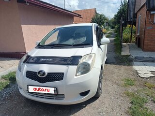 2006 Toyota Vitz II (XP90), белый, 450000 рублей, вид 1