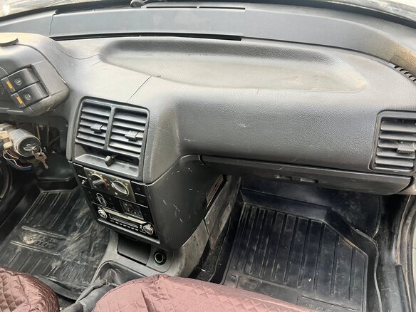 2004 Lada (ВАЗ) 2112, серебристый, 130000 рублей - вид 9