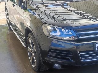 2011 Volkswagen Touareg II, чёрный, 2050000 рублей, вид 4