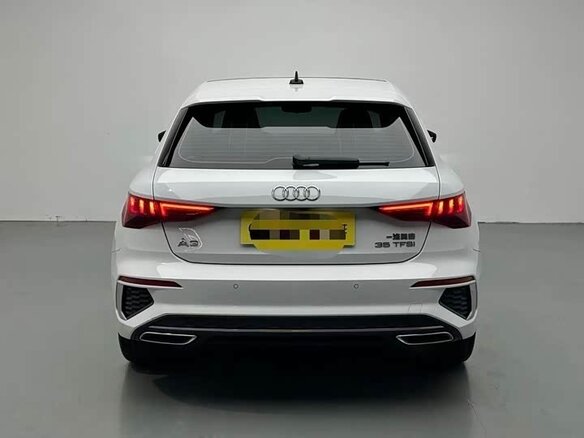 2024 Audi A3 Sportback 35 TFSI IV (8Y), белый, 2150000 рублей - вид 2