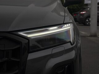 2025 Audi Q7 45 TFSI II (4M) Рестайлинг 2, серый, 10123000 рублей, вид 3