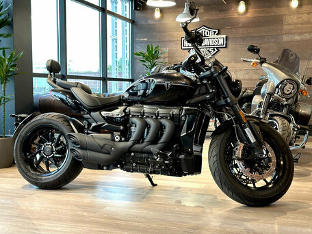 2024 Triumph Rocket 3, чёрный, 3600000 рублей, вид 1