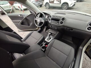 2012 Volkswagen Tiguan I Рестайлинг, бежевый, 850000 рублей, вид 3
