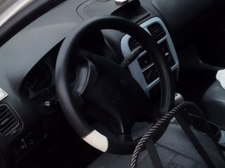 2002 Mitsubishi Carisma I Рестайлинг, серебристый, 220000 рублей, вид 3