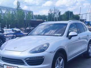 2010 Porsche Cayenne S II (958), серебристый, 1945000 рублей, вид 3