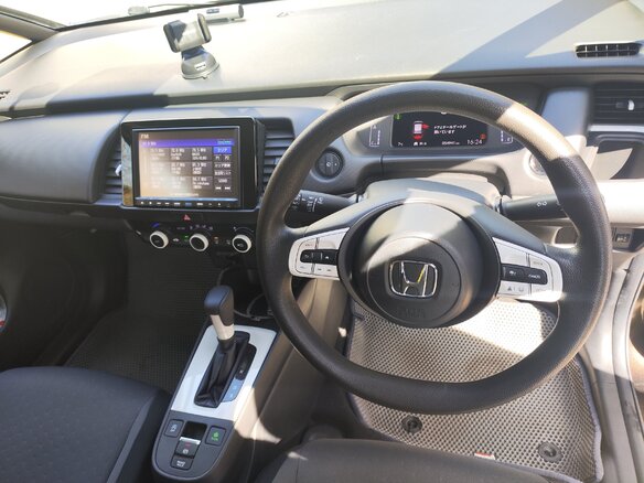 2020 Honda Fit IV, коричневый, 1300000 рублей - вид 5