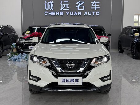 2025 Nissan X-Trail III Рестайлинг 2, белый, 1950000 рублей, вид 2