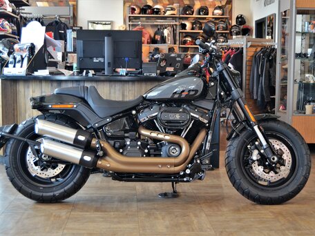 2024 Harley-Davidson Fat Bob, чёрный, 3350000 рублей, вид 2