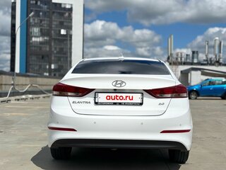 2017 Hyundai Elantra VI (AD), белый, 1479000 рублей, вид 4