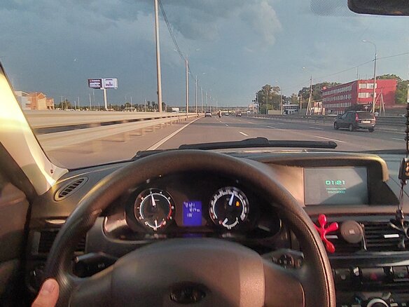 2014 Lada (ВАЗ) Priora I Рестайлинг, белый, 520000 рублей - вид 12