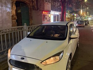 2017 Ford Focus III Рестайлинг, белый, 900000 рублей, вид 3