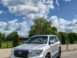2008 Toyota Land Cruiser 200 Series, серебристый, 3300000 рублей, вид 1