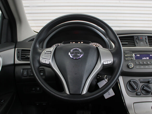 2015 Nissan Sentra VII (B17), серебристый, 950000 рублей - вид 13