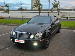 2005 Mercedes-Benz E-Класс 200 III (W211, S211), чёрный, 1000000 рублей, вид 1