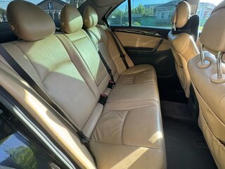 2001 Mercedes-Benz C-Класс 220 II (W203), чёрный, 699000 рублей, вид 3