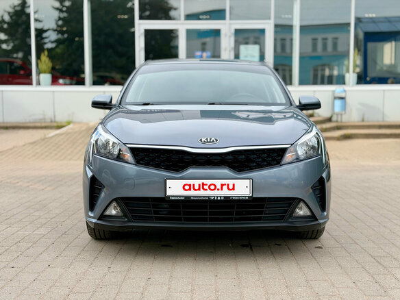 2020 Kia Rio IV Рестайлинг, серый - вид 1