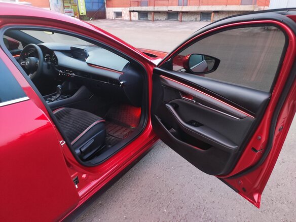 2019 Mazda 3 IV (BP), красный, 1800000 рублей - вид 18