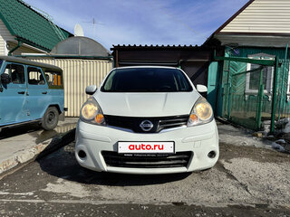 2013 Nissan Note I Рестайлинг, белый, 700000 рублей, вид 4