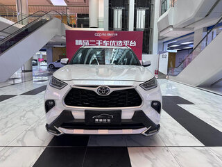 2024 Toyota Highlander IV (XU70), белый, 5417000 рублей, вид 2