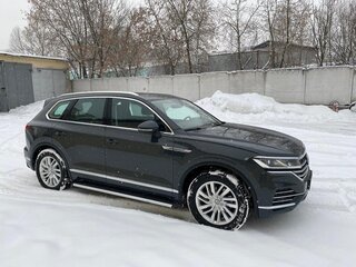 2019 Volkswagen Touareg III, зелёный, 4999000 рублей, вид 4