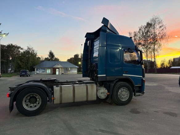 2008 Volvo FM, синий, 2000000 рублей - вид 5