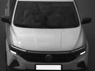 2021 Volkswagen Polo VI, красный, 1300000 рублей, вид 1