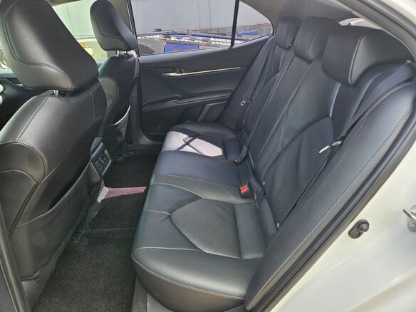 2021 Toyota Camry US Market VIII (XV70) Рестайлинг, белый, 3050000 рублей - вид 13