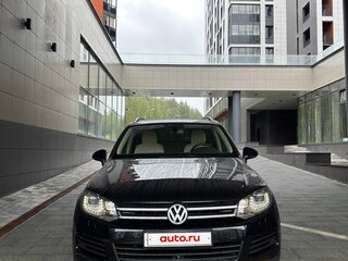 2011 Volkswagen Touareg II, чёрный, 2300000 рублей, вид 1
