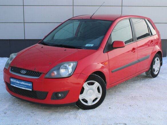 2006 Ford Fiesta Mk5, красный