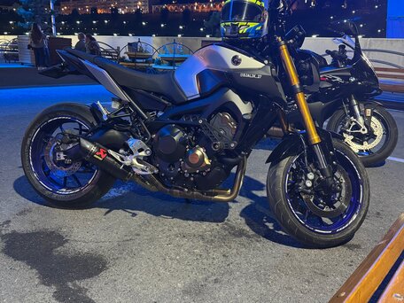 2020 Yamaha MT-09 (FZ-09), серый, 999999 рублей, вид 3