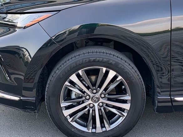 2025 Toyota Venza II, чёрный, 4282000 рублей - вид 14