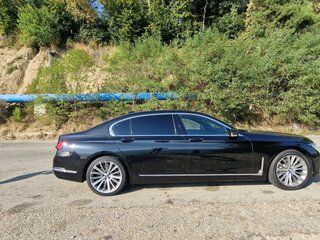 2019 BMW 7 серии 730d xDrive VI (G11/G12) Рестайлинг, чёрный, 5900000 рублей, вид 3